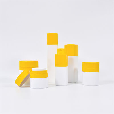 Klassische 15ml 30ml 50ml Hautpflege-Produkte Set Quadratische Luftlose Flasche Rotationskopf PP Pumpe Sprayer Versiegelung Kosmetikverpackung